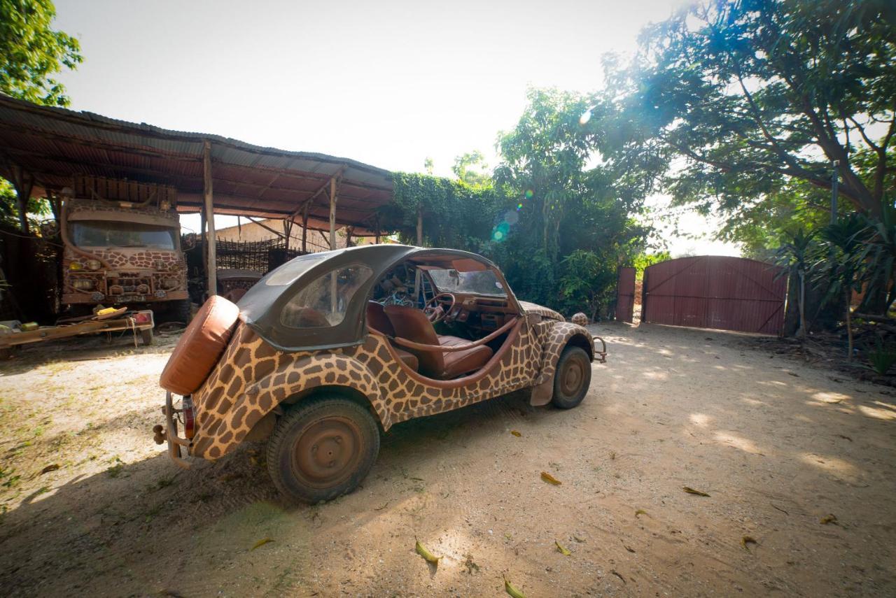 Bed and Breakfast La Case Girafe à Boukot Ouolof Extérieur photo